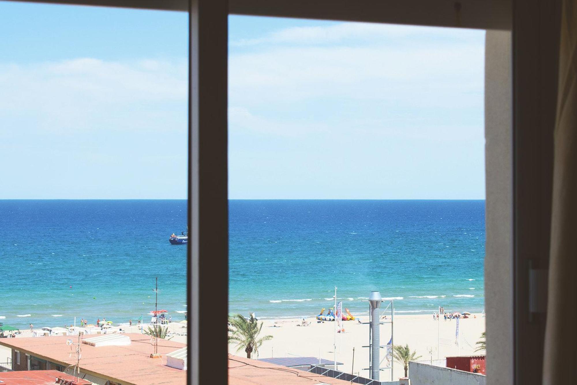 El Tiburon - Piso Con Espectaculares Vistas Al Mar - Solo Para Familias Ideal Para 4 Personas - Aire - Calefaccion - Ganador Award 2025, 2024, 2023, 2022 Playa de Gandia Eksteriør bilde