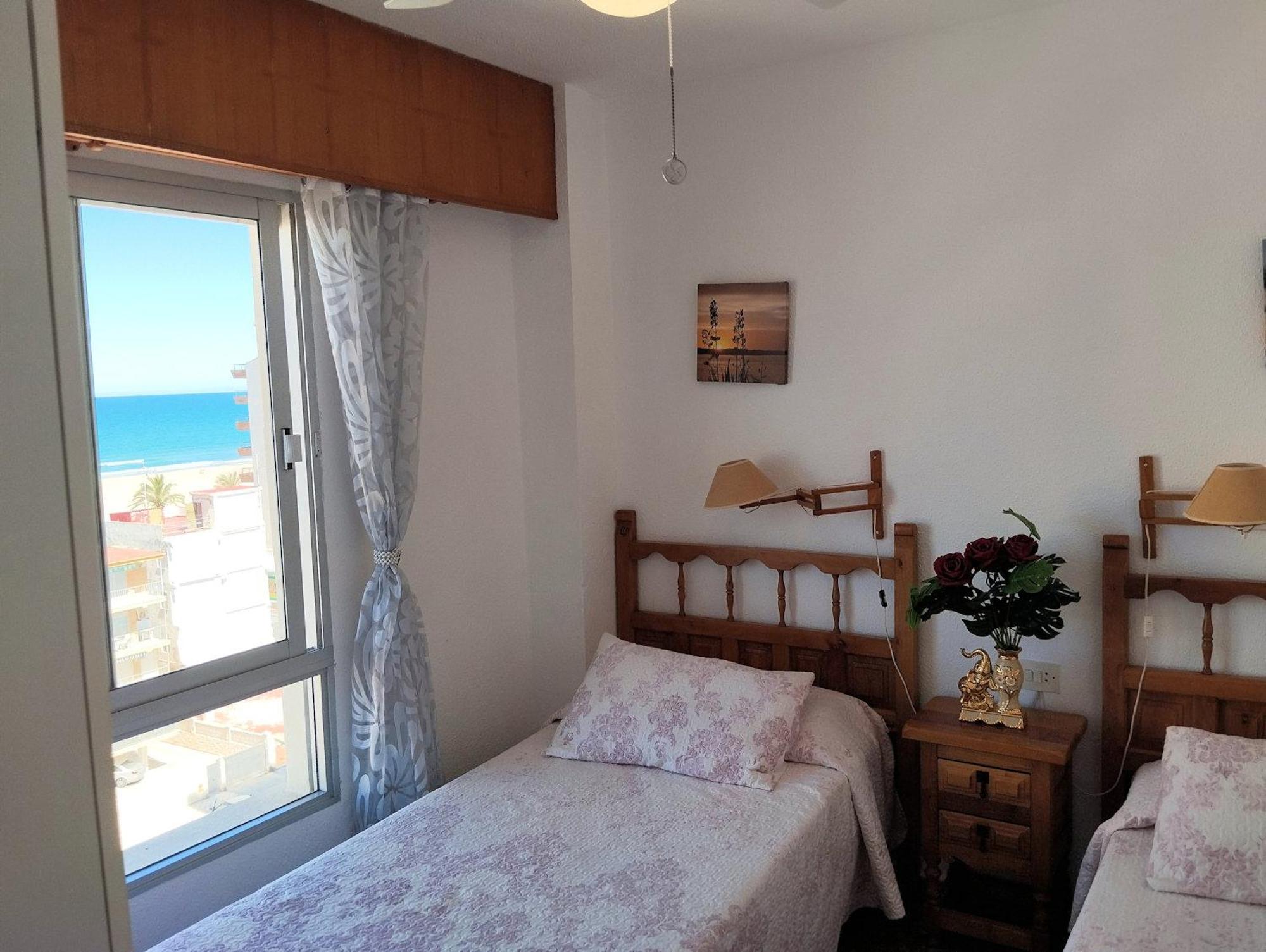 El Tiburon - Piso Con Espectaculares Vistas Al Mar - Solo Para Familias Ideal Para 4 Personas - Aire - Calefaccion - Ganador Award 2025, 2024, 2023, 2022 Playa de Gandia Eksteriør bilde